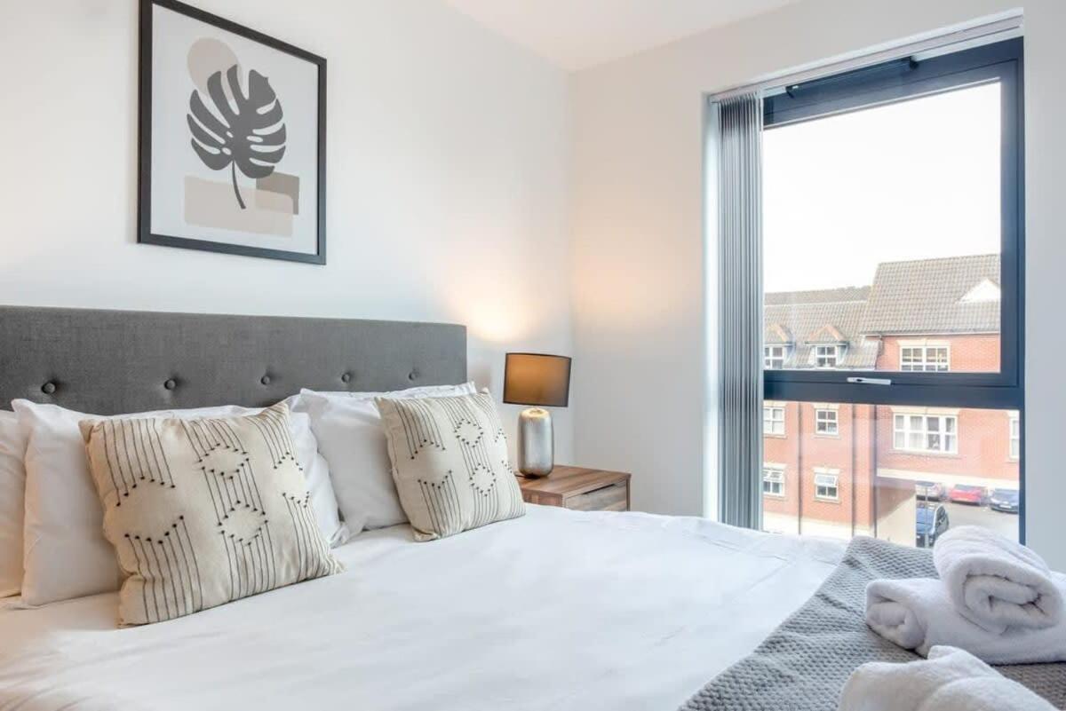 Stay Zeni, Ouse Court York Contemporary 2 Bed Flat Exterior photo